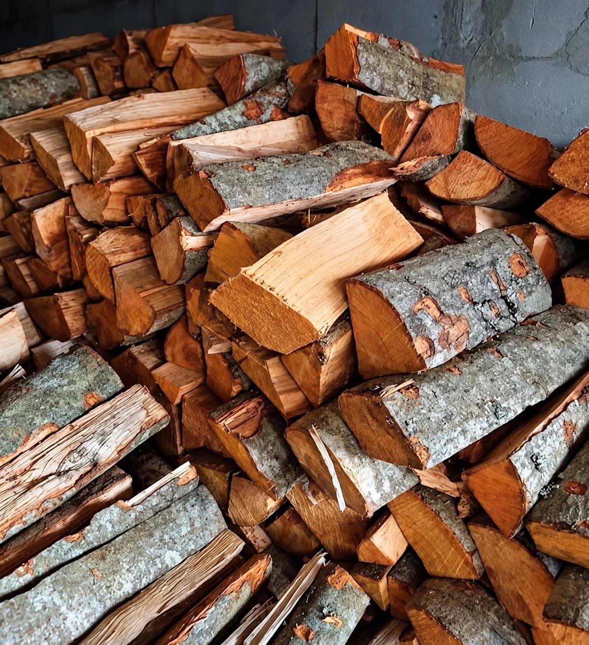 Alder firewood